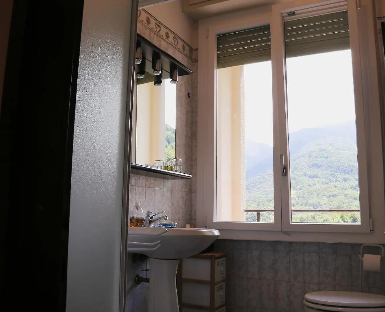 Como Lake Kosmopolitan Valbrona Holiday home